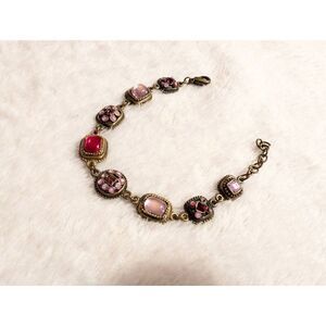 *Vintage floral metal bracelet
